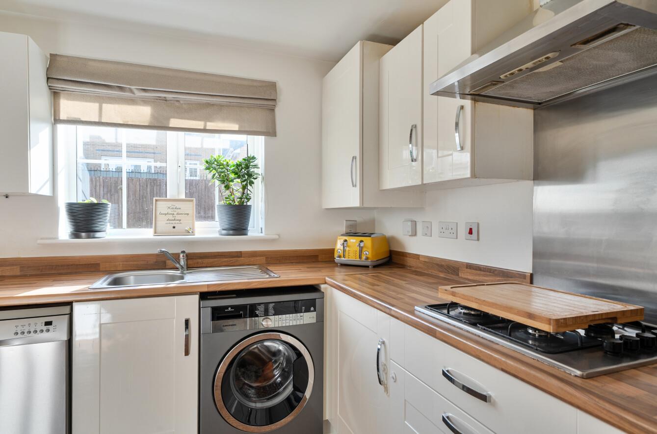 Cae Morfa, Neath, SA10 6EH